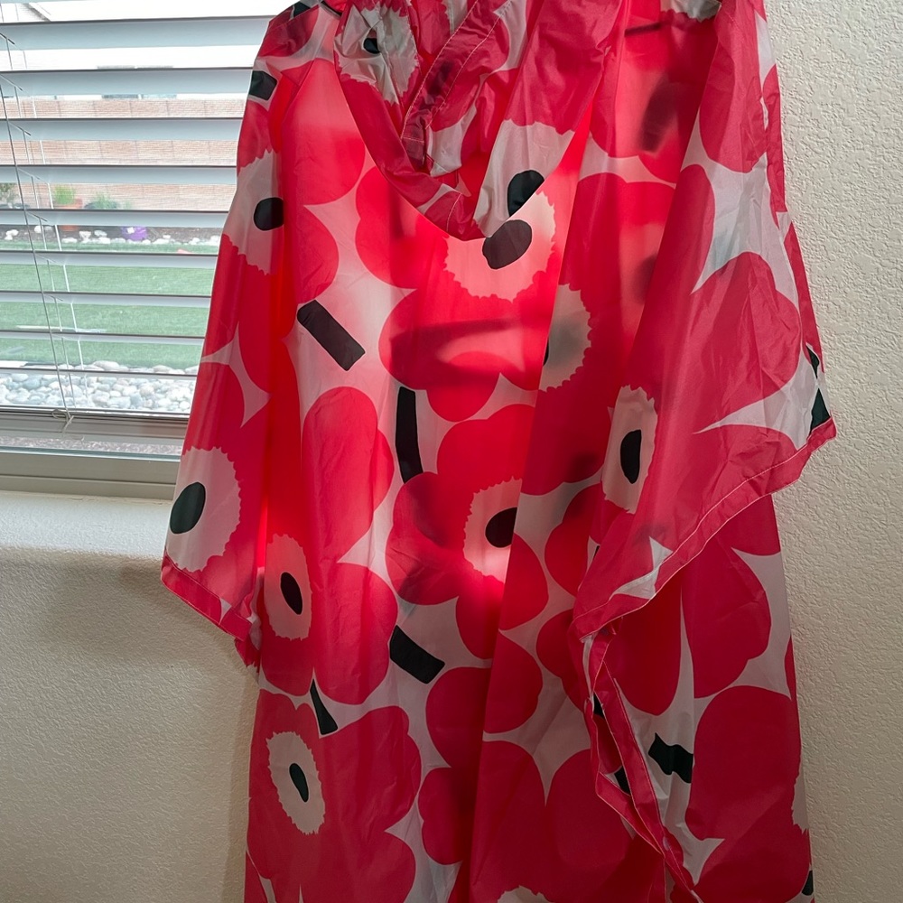 NWT Marimekko Unikko Waterproof Poncho - Picture 2 of 5